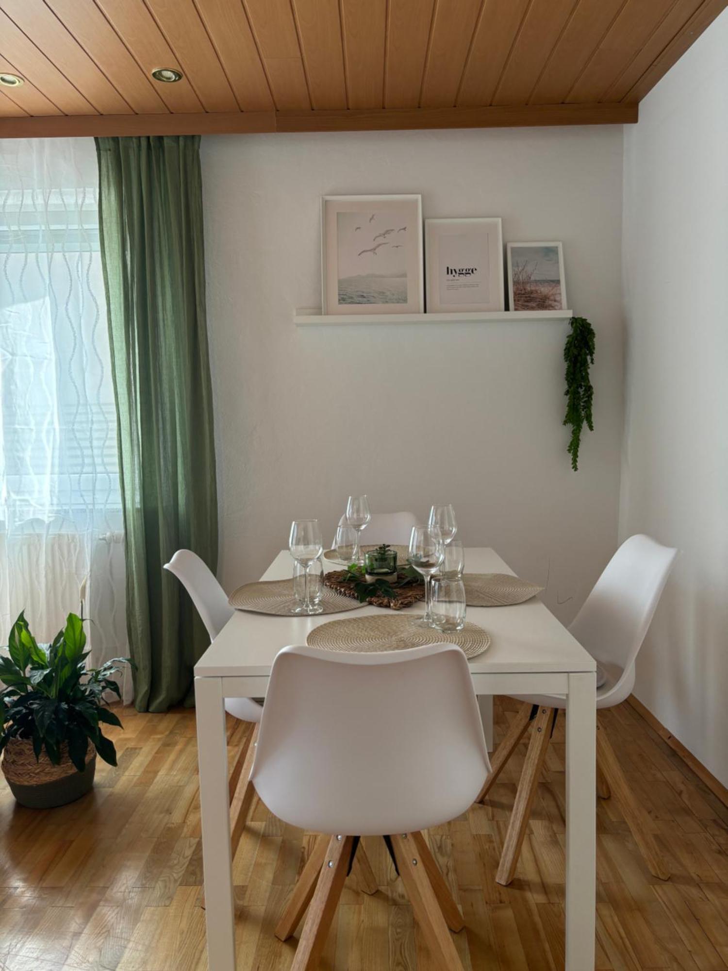 Wohnung See- Und Bergnaehe グムンデン 部屋 写真